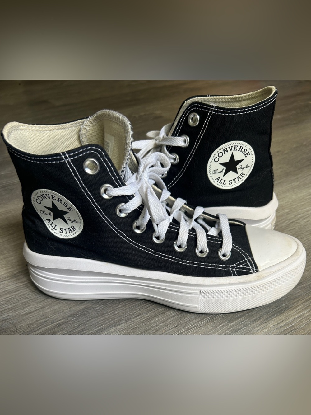 Converse Women’s Black and White Platform High Top Canvas Sneakers Size 8